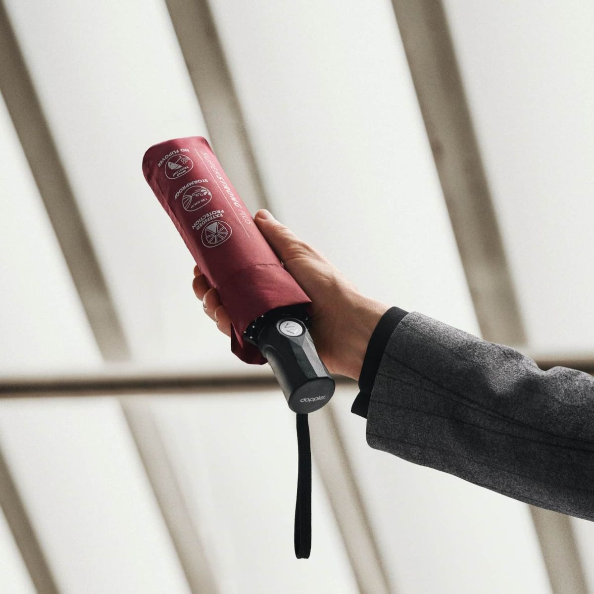 Super stabilder Regenschirm von doppler